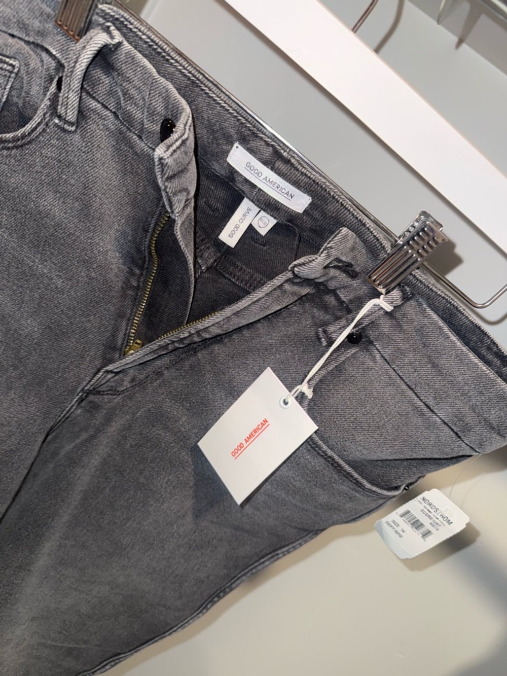 Good American Women's Washed Gray Straight Leg Jeans